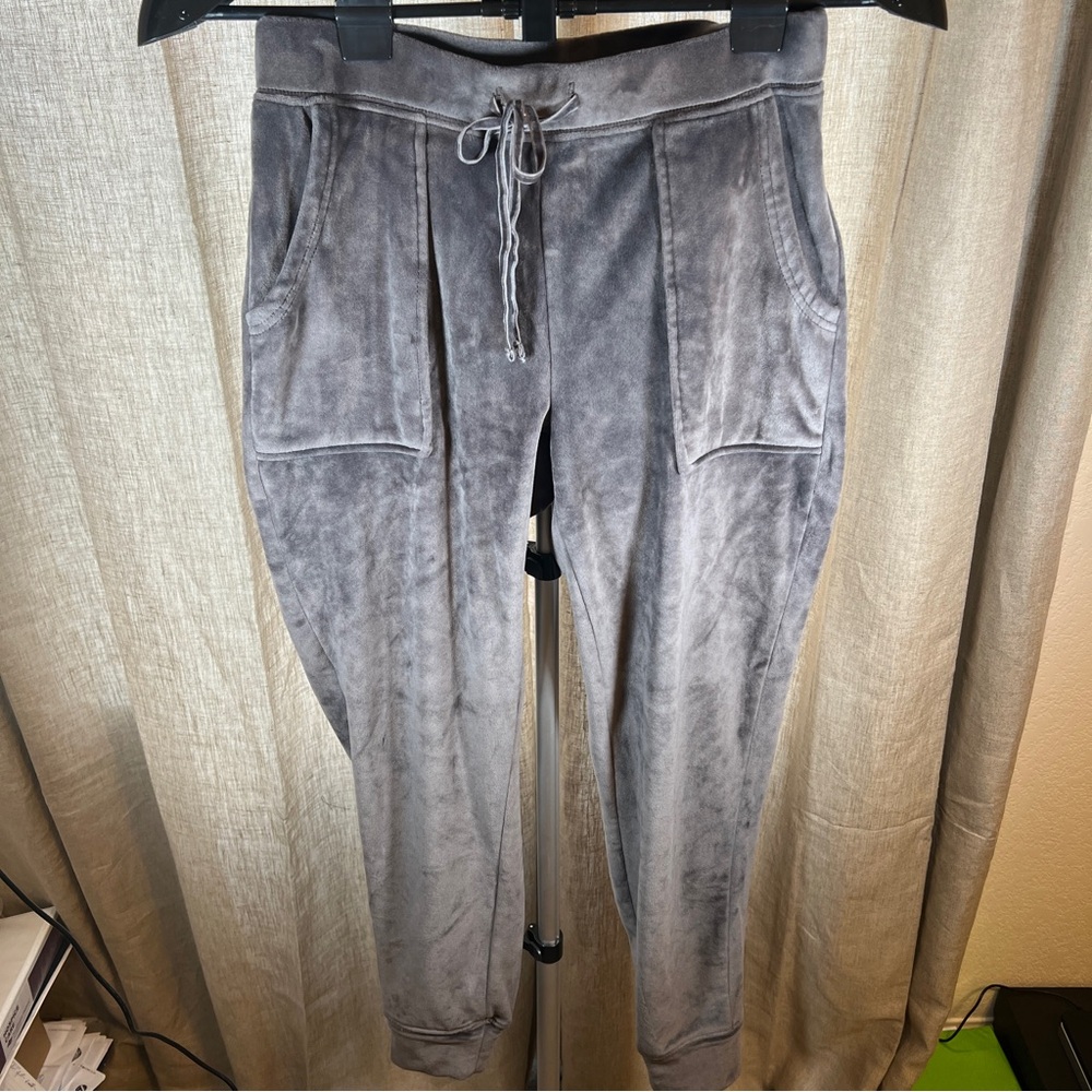 Cynthia Rowley velour joggers XS